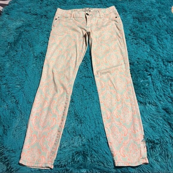 Hot Kiss Cat Capri 7 - Picture 5 of 8